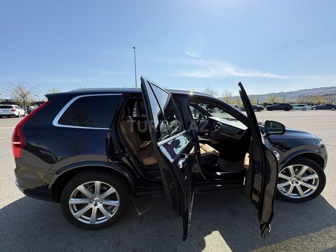 Volvo XC90-5