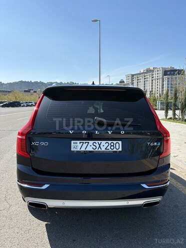 Volvo XC90-4