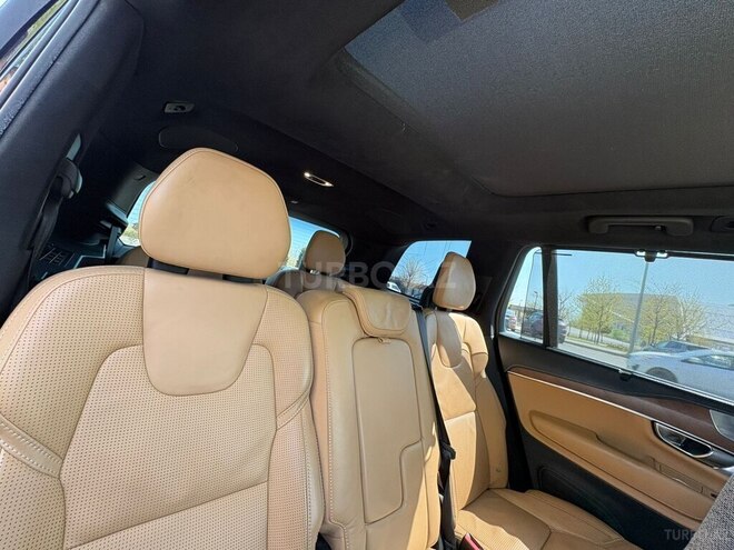 Volvo XC90-17