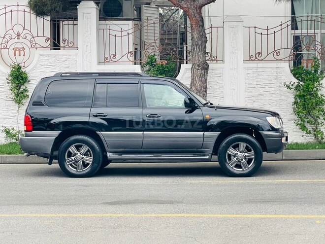 Lexus LX 470-11