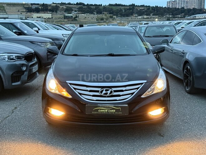 Hyundai Sonata-4