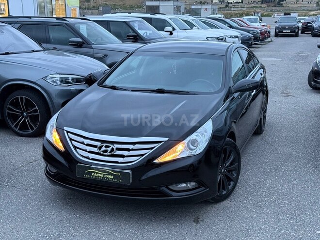 Hyundai Sonata-1