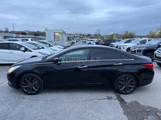 Hyundai Sonata-6
