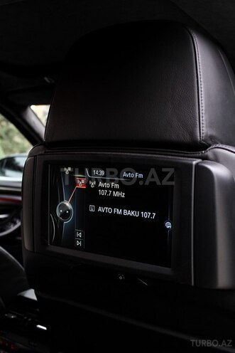 BMW M5-12