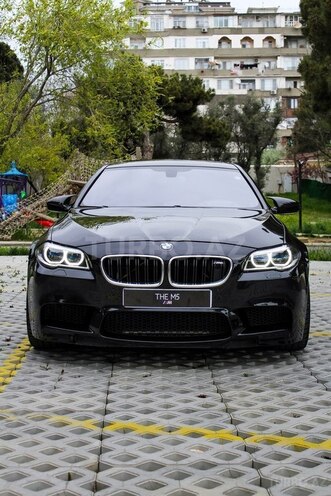 BMW M5-1