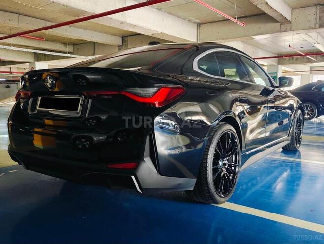 BMW i4-5