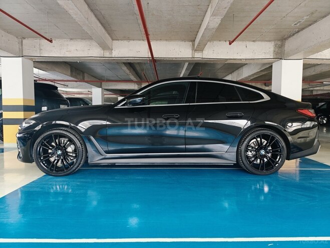 BMW i4-3