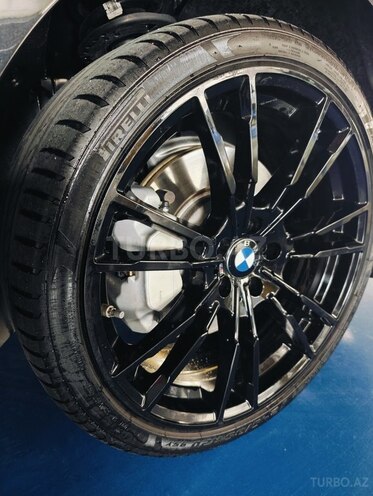 BMW i4-20