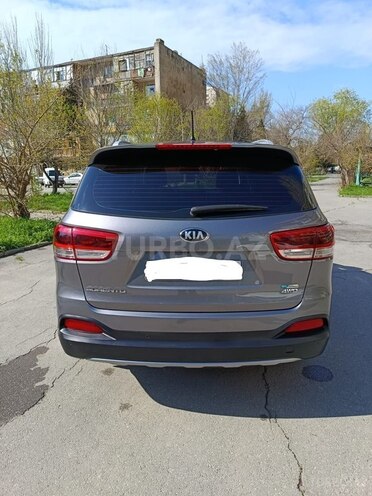 Kia Sorento-2