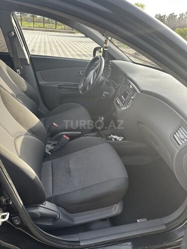 Kia Rio-8