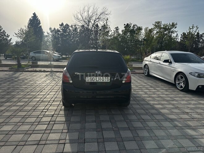 Kia Rio-7