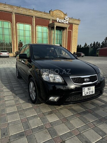 Kia Rio-2