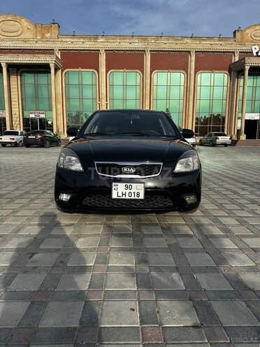 Kia Rio-1