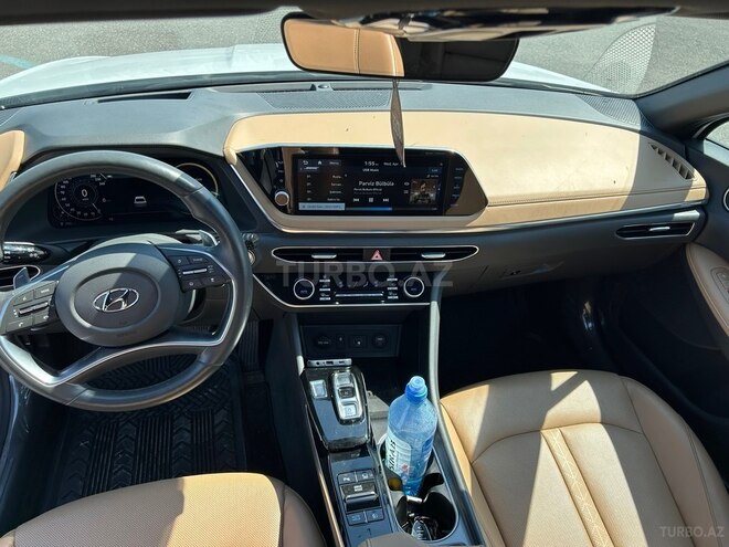 Hyundai Sonata-9