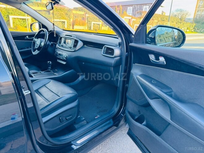 Kia Sorento-14