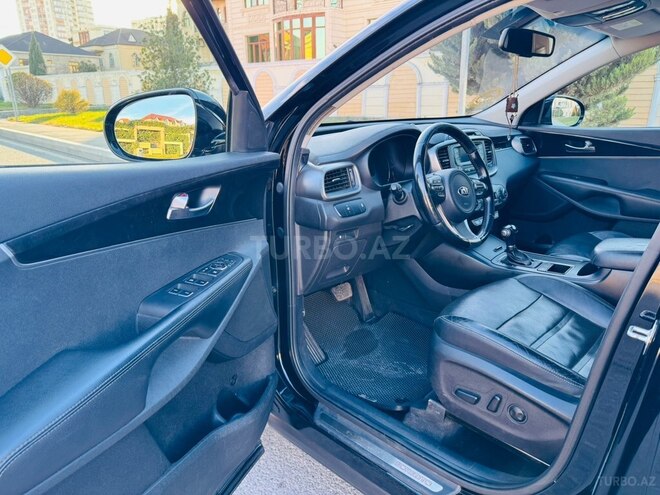 Kia Sorento-11