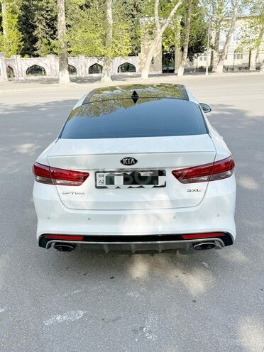 Kia Optima-2