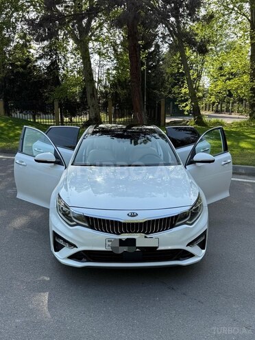 Kia Optima-4