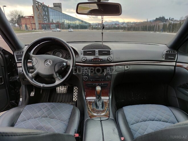 Mercedes E 220 2004, 398,000 km - 2.2 л - Gəncə