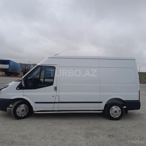 Ford Transit-2