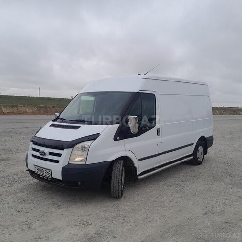 Ford Transit-3