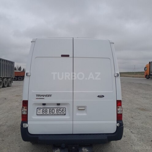 Ford Transit-7