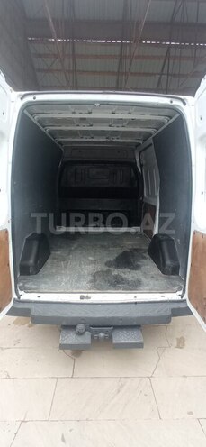 Ford Transit-20
