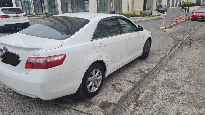 Toyota Camry-5