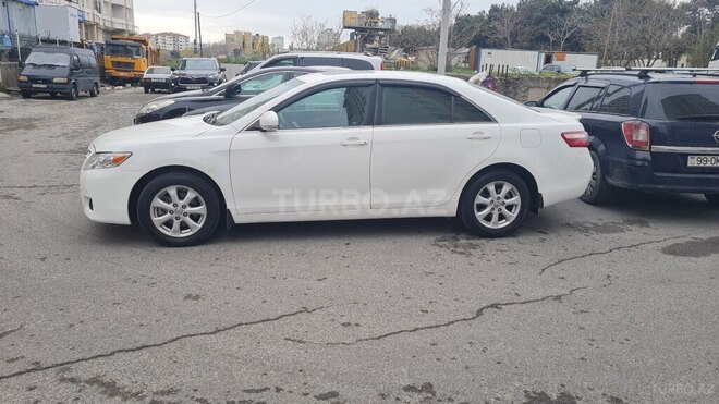 Toyota Camry-3