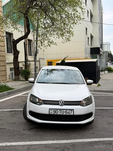 Volkswagen Polo-4