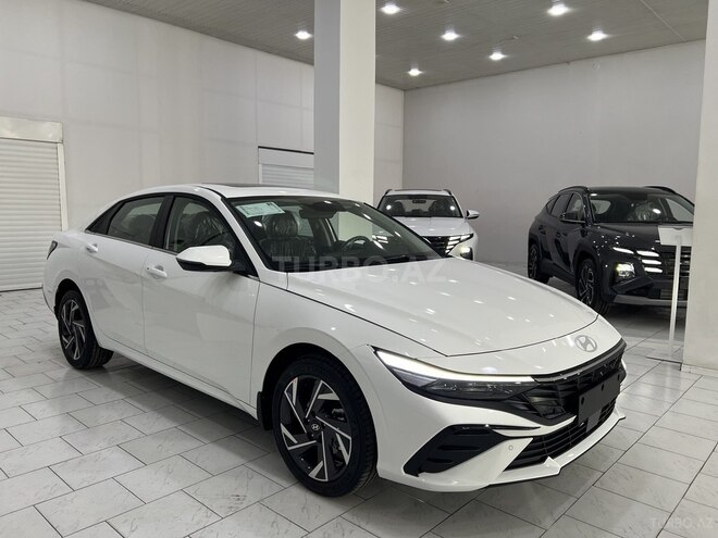 Hyundai Elantra-3