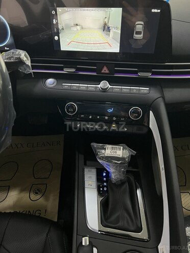 Hyundai Elantra-17