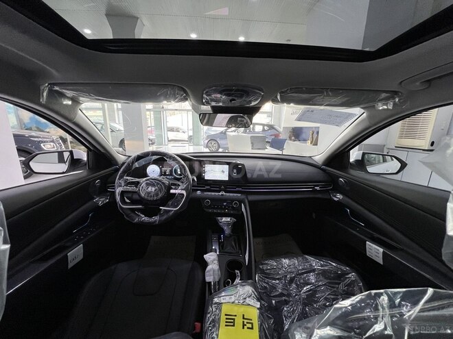 Hyundai Elantra-14