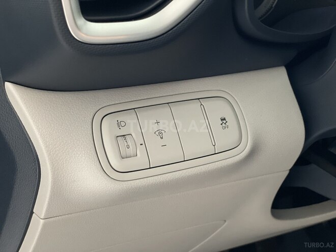 Hyundai Venue-12