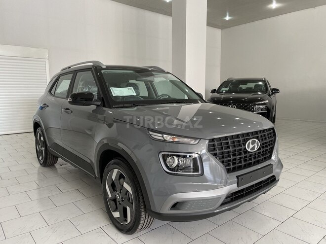 Hyundai Venue-3