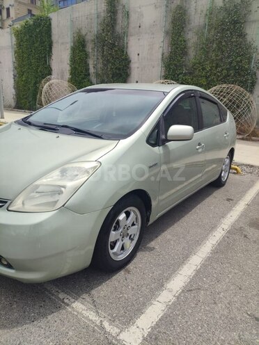 Toyota Prius-2