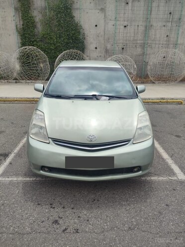 Toyota Prius-1
