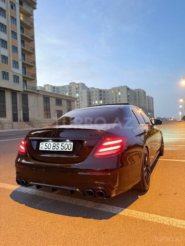 Mercedes E 53 AMG 4MATIC-3