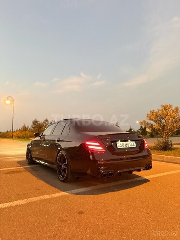 Mercedes E 53 AMG 4MATIC-2