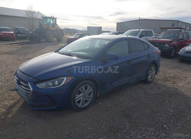 Hyundai Elantra-4