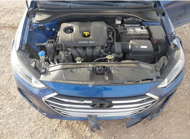 Hyundai Elantra-7