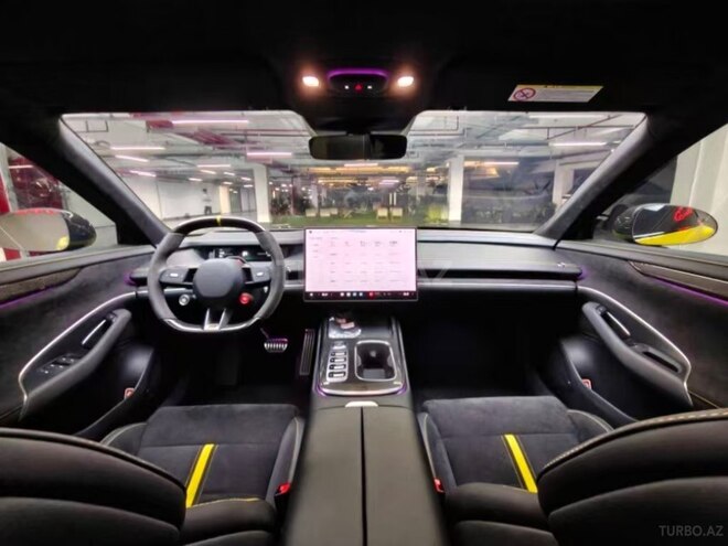 Xiaomi SU7-7