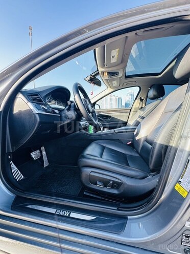 BMW 528-7
