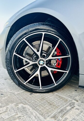 BMW 528-9