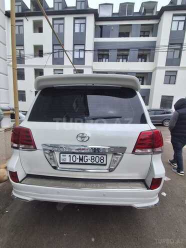 Toyota Land Cruiser-4