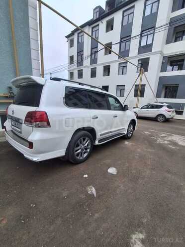 Toyota Land Cruiser-5