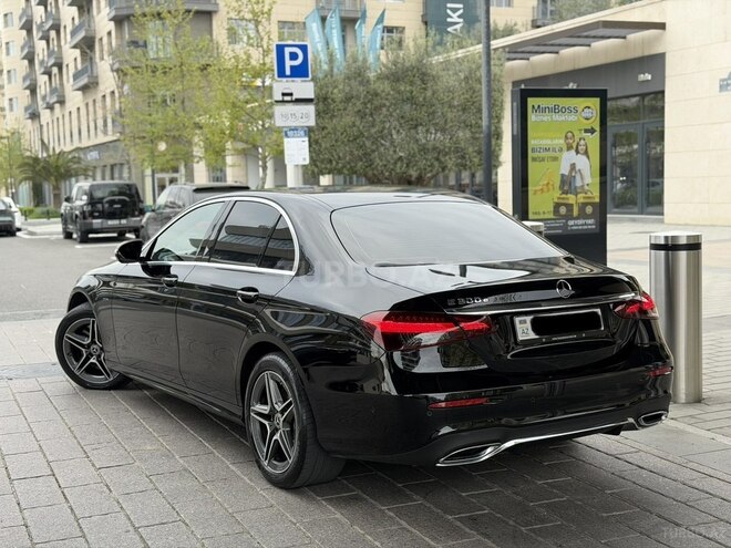 Mercedes E 300 e-6