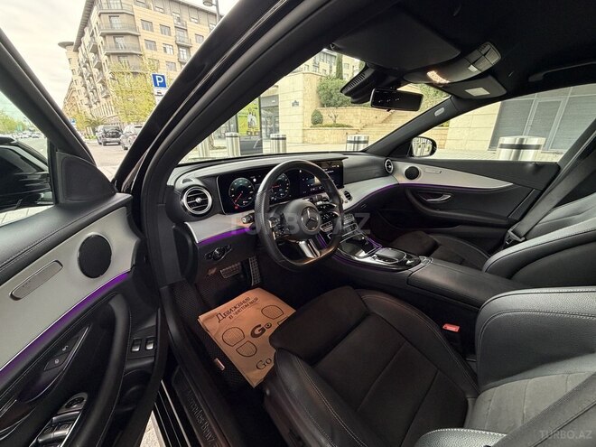 Mercedes E 300 e-15