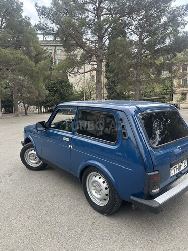 LADA (VAZ) Niva-11