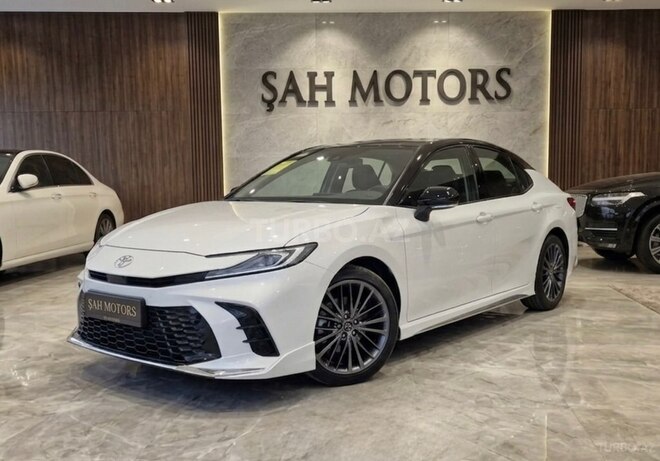 Toyota Camry-5